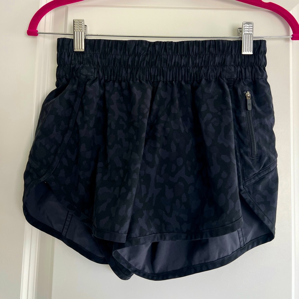 Lululemon tracker short